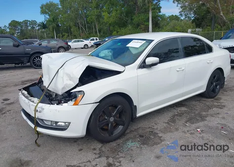 2015 Volkswagen Passat 1.8T Limited Edition from USA, damaged, VIN 1VWAT7A36FC081720